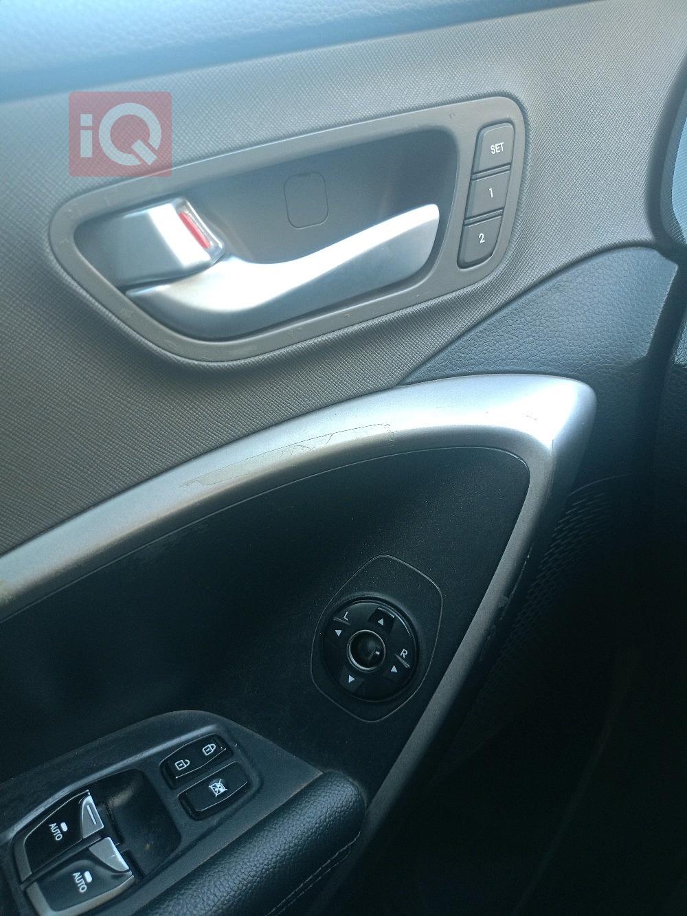 هيونداي سانتافي